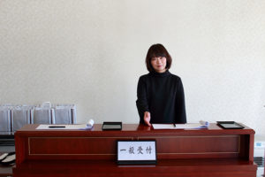 家族葬における受付係とは？挨拶や仕事内容、必要性について