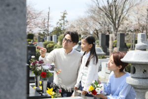 葬儀は都会と地方でどう違う？コロナ禍では田舎に残る風習との兼ね合いも